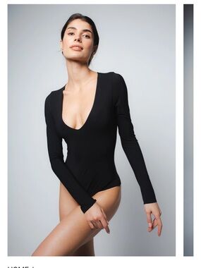Victoria's Secret Black Feather Soft Long-Sleeve V-Neck Bodysuit Black XS